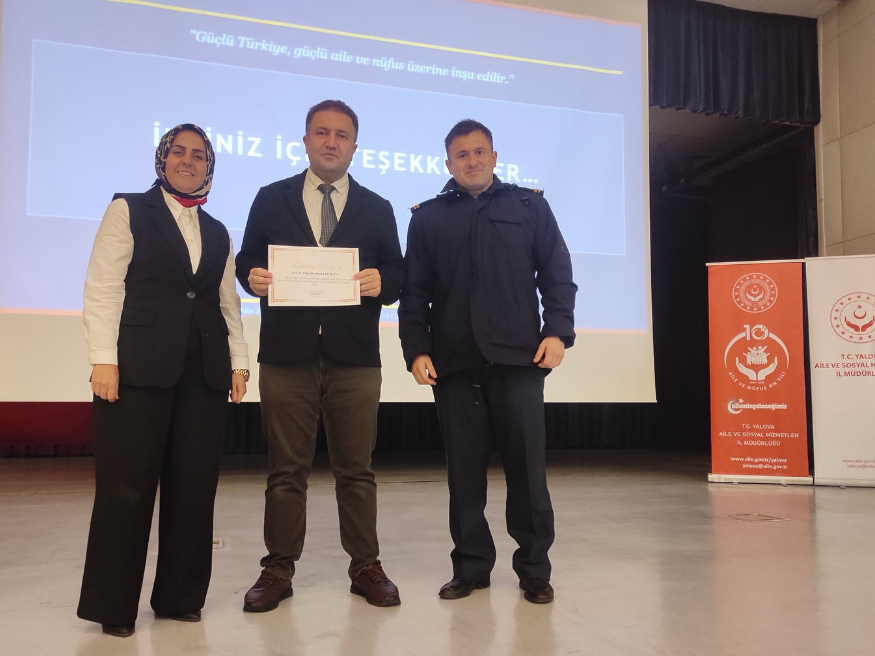 Prof. Dr. Harun Ceylan’dan “Türk Aile Yapısı ve Genç Nüfus” Konferansı