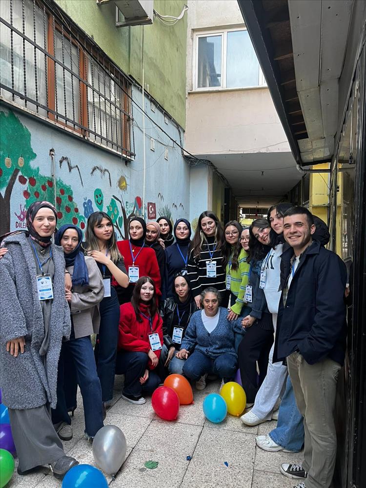 Sosyal Destek Kulübü Öğrencileri Yeni Yaşam Engelliler Derneği'ne Ziyarette Bulundular